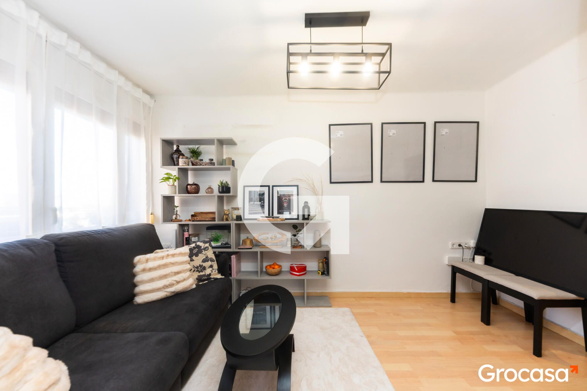 Sala de estar de Piso en venta en Cornellà de Llobregat con Aire acondicionado, Amueblado y Horno