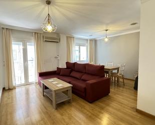 Sala d'estar de Pis de lloguer en  Granada Capital amb Aire condicionat i Balcó
