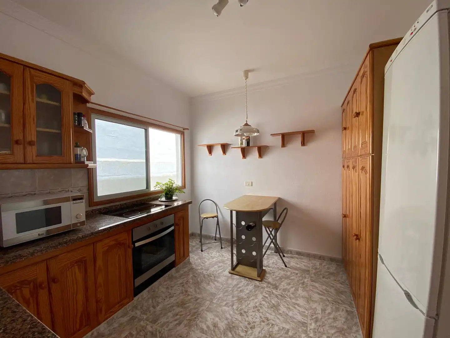 Küche von Wohnung zum Verkauf in Las Palmas de Gran Canaria mit Möbliert, Ofen und Waschmaschine