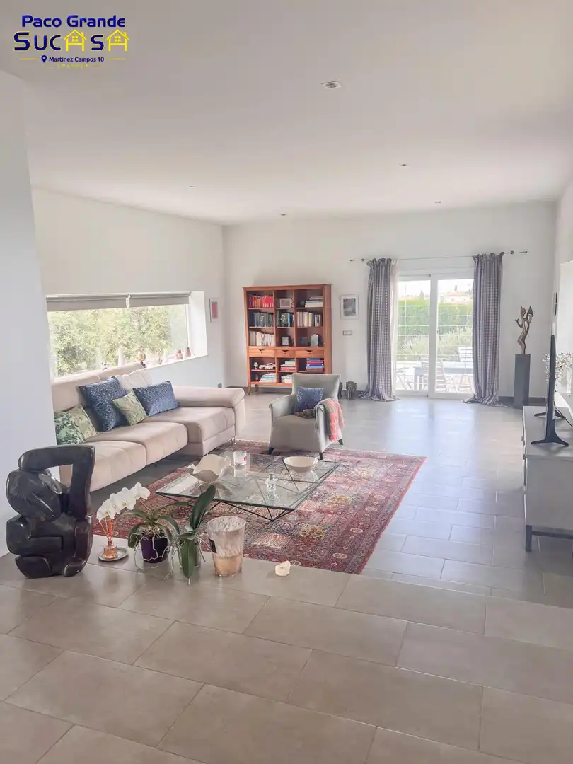 Chalet con terraza en venta en Aljomahima - Ermita