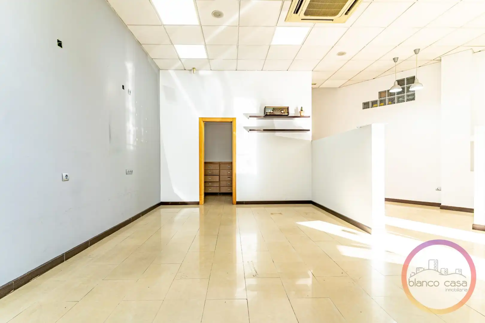 Local comercial en venda a Carballo, imagen 12