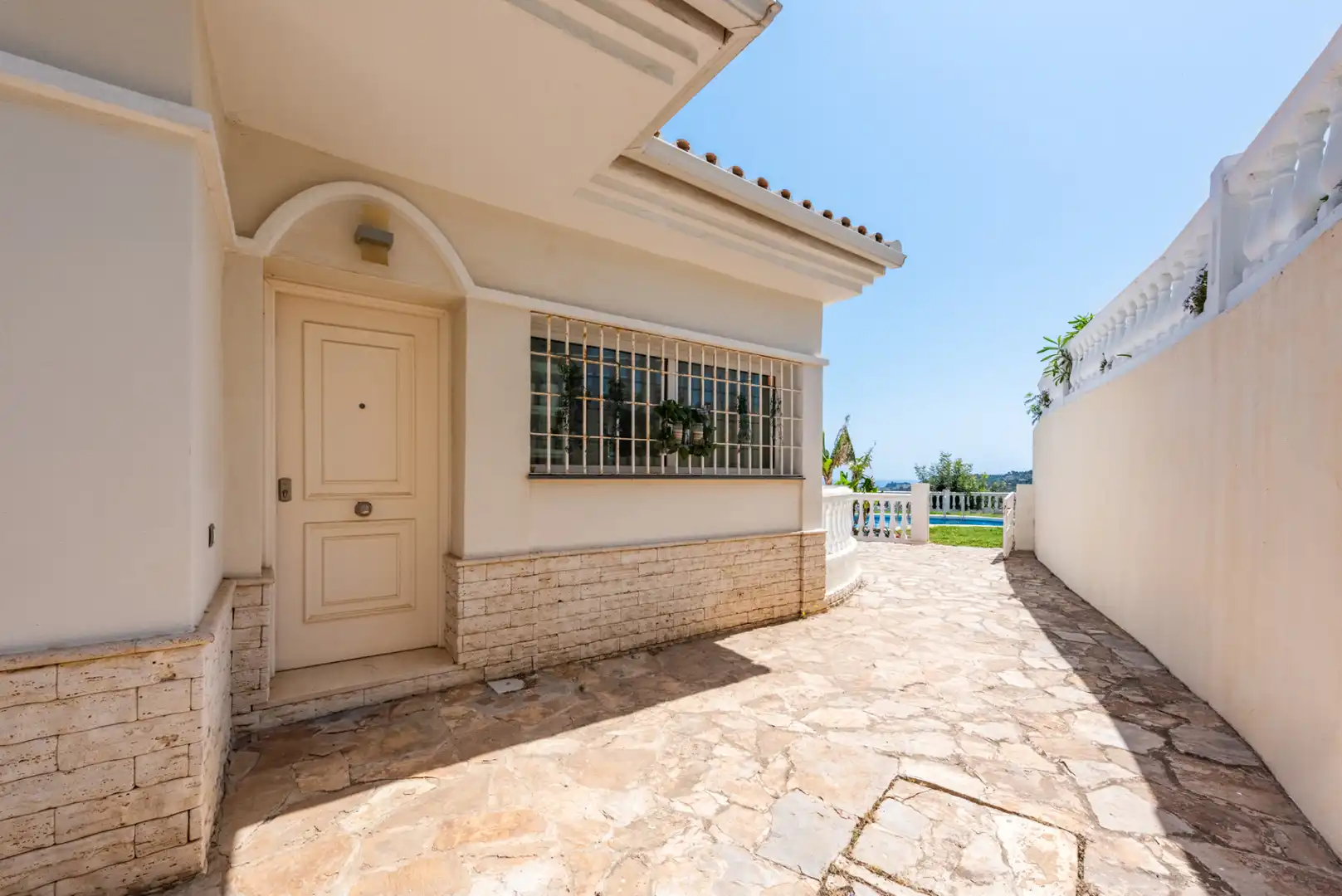 Exterior view of Houses for sale in Mijas  with Terrace, Swimming Pool and Furnished