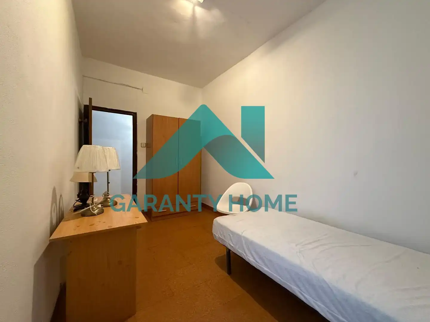 Flat for sale in Cáceres  with Air Conditioner, Heating and Furnished
