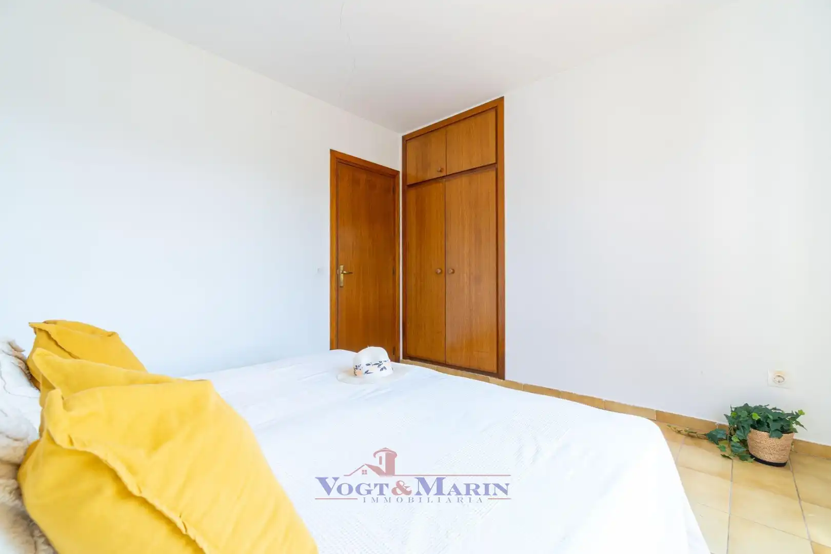 House with garden for sale in Carrer Empori, imagen 18