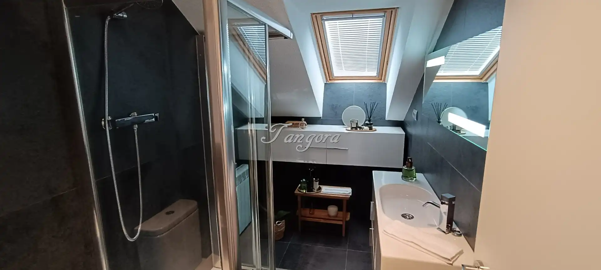 Baño de Ático en venta en Ribamontán al Mar con Calefacción, Jardín privado y Parquet
