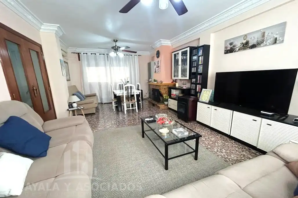 Casa adosada en venta en La Magdalena - Molinos Marfagones