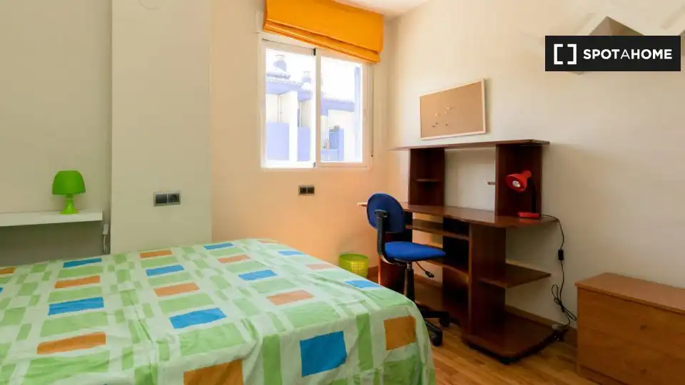 Room in Parque Nueva Granada