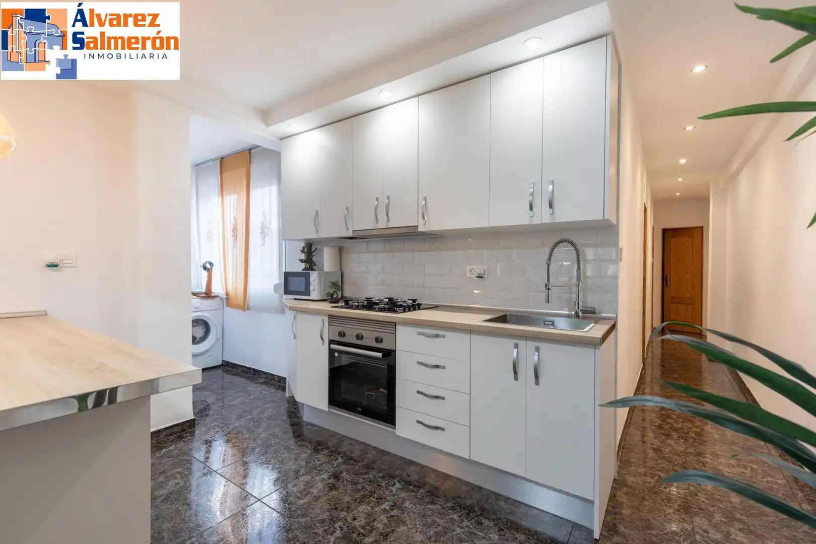 Piso con terraza en venta en Calle de Laureado López Muñoz, imagen 5