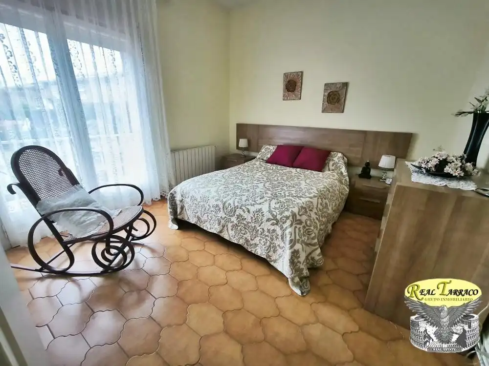 Habitación de Casa o chalet en venta en El Masnou con Jardín privado