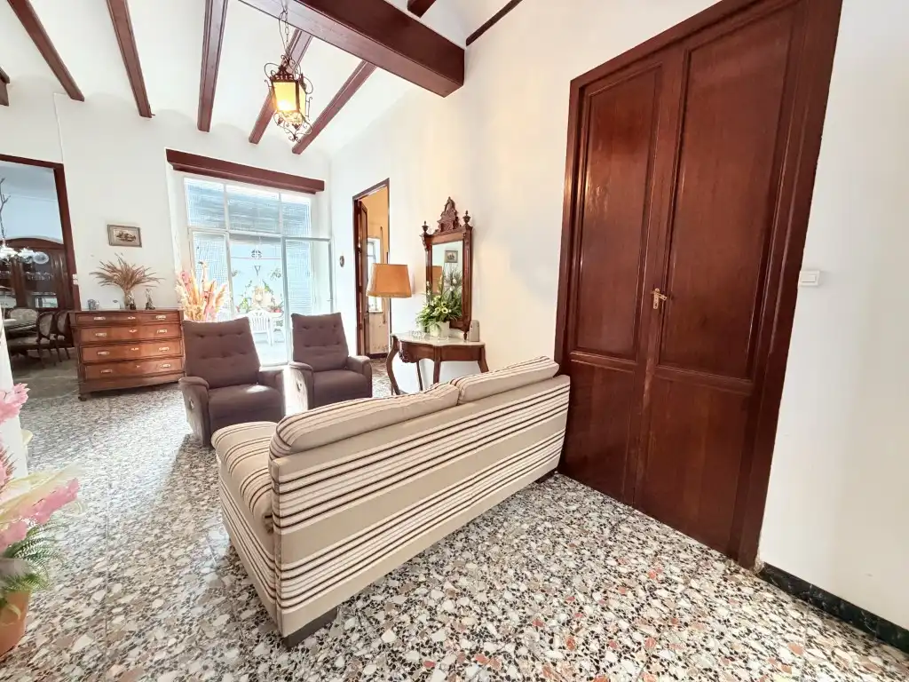 House with terrace for sale in Calle Nou