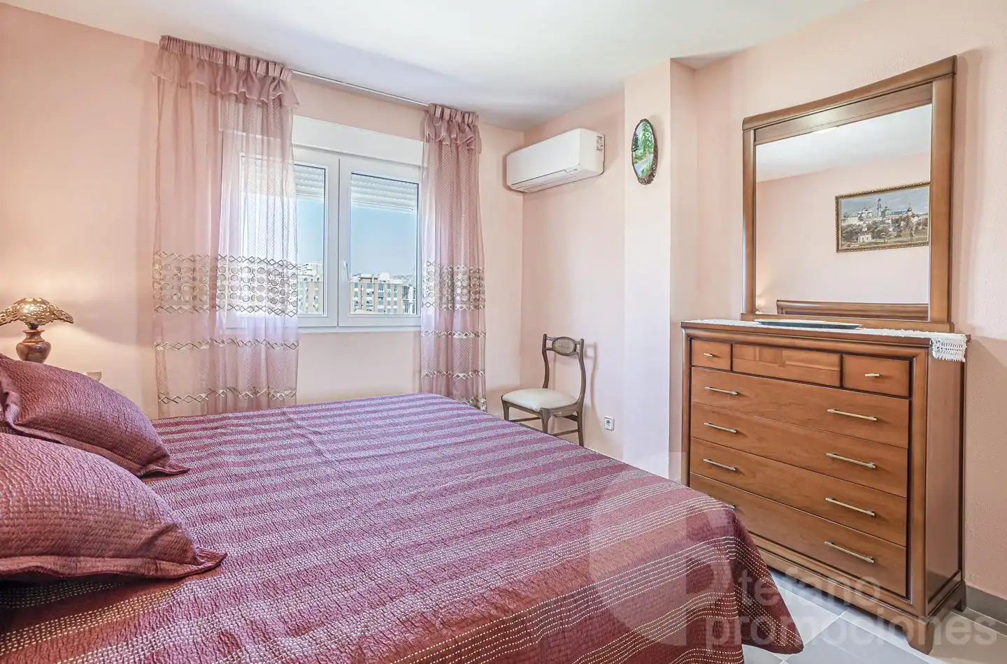 Habitación de Piso de alquiler en Málaga con Aire acondicionado, Terraza y Amueblado