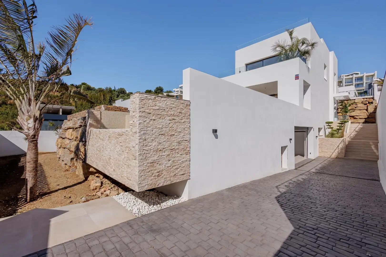 Vista exterior de Casa o xalet en venda en Mijas amb Aire condicionat, Calefacció i Jardí privat