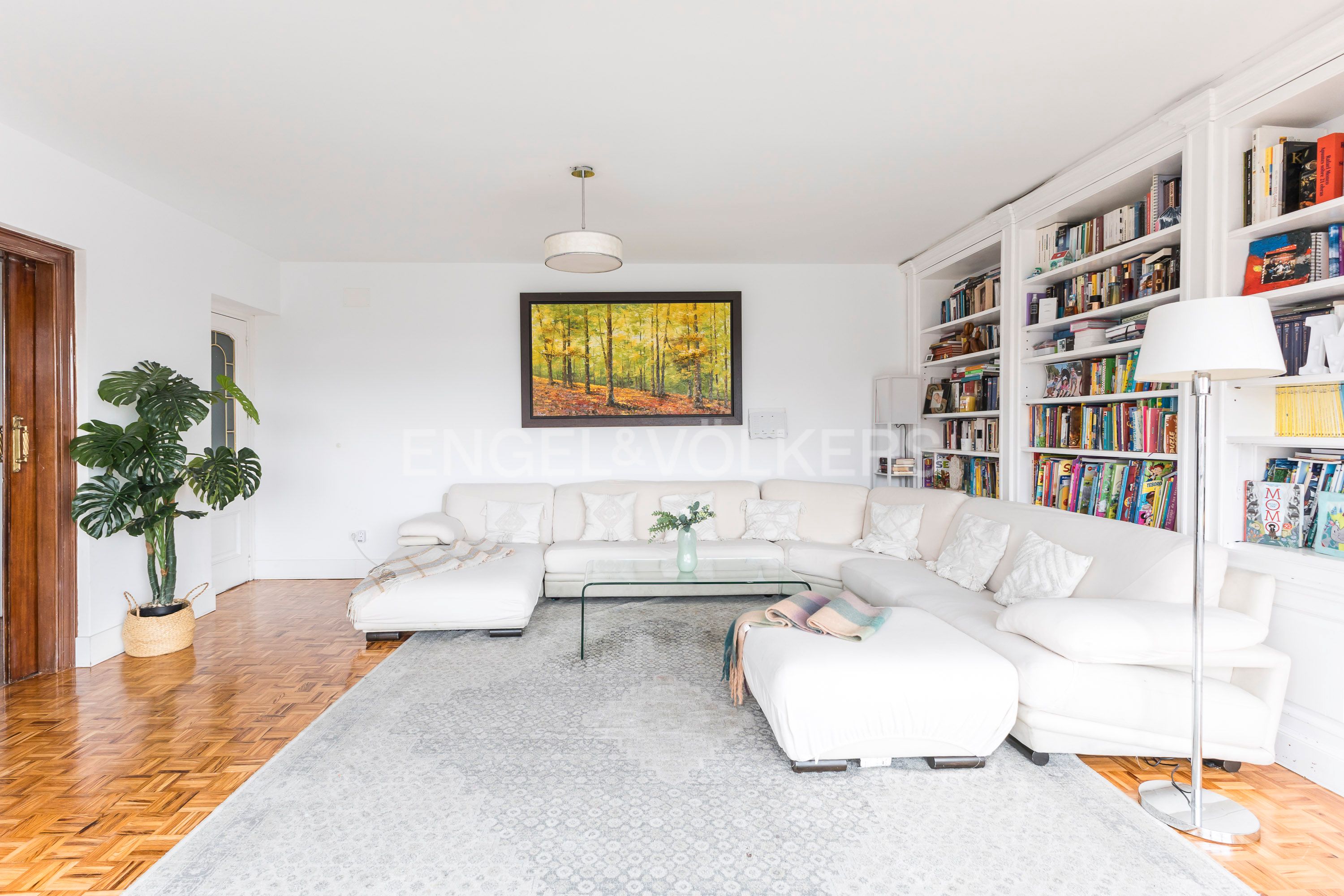 Living room of Apartment for sale in  Madrid Capital  with Air Conditioner, Heating and Terrace