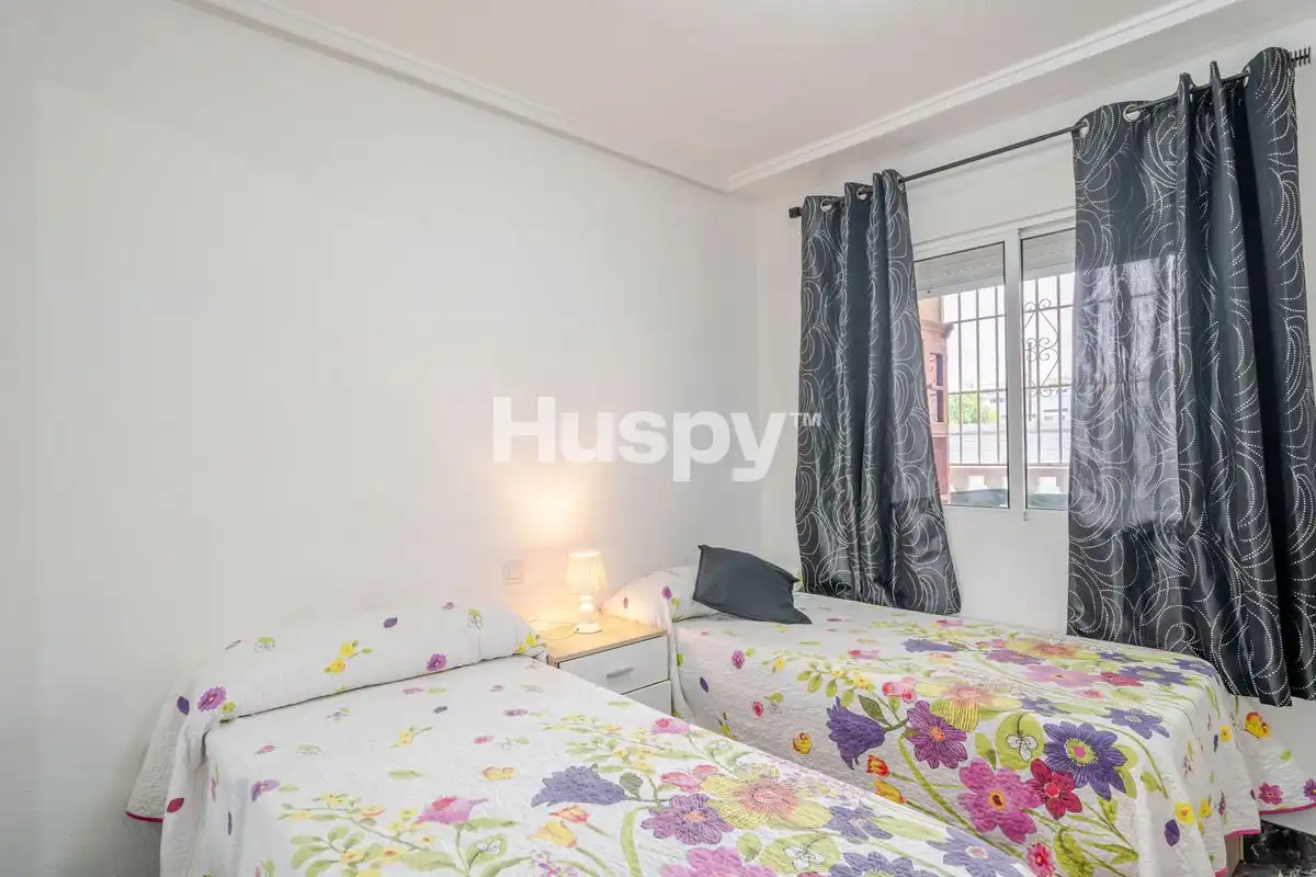 Bedroom of Flat for sale in Torrevieja  with Air Conditioner, Heating and Terrace