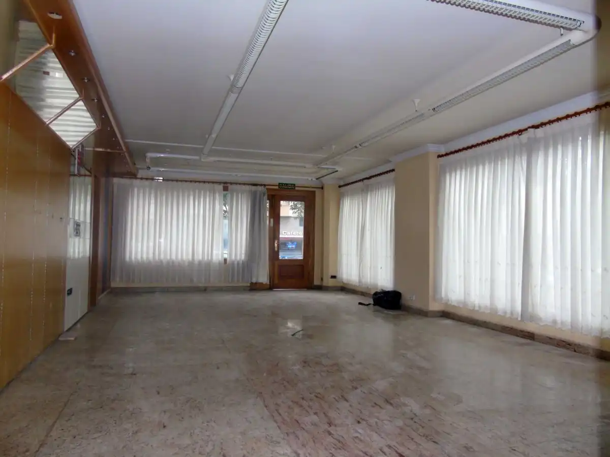 Local comercial de lloguer a Muriedas, imagen 4