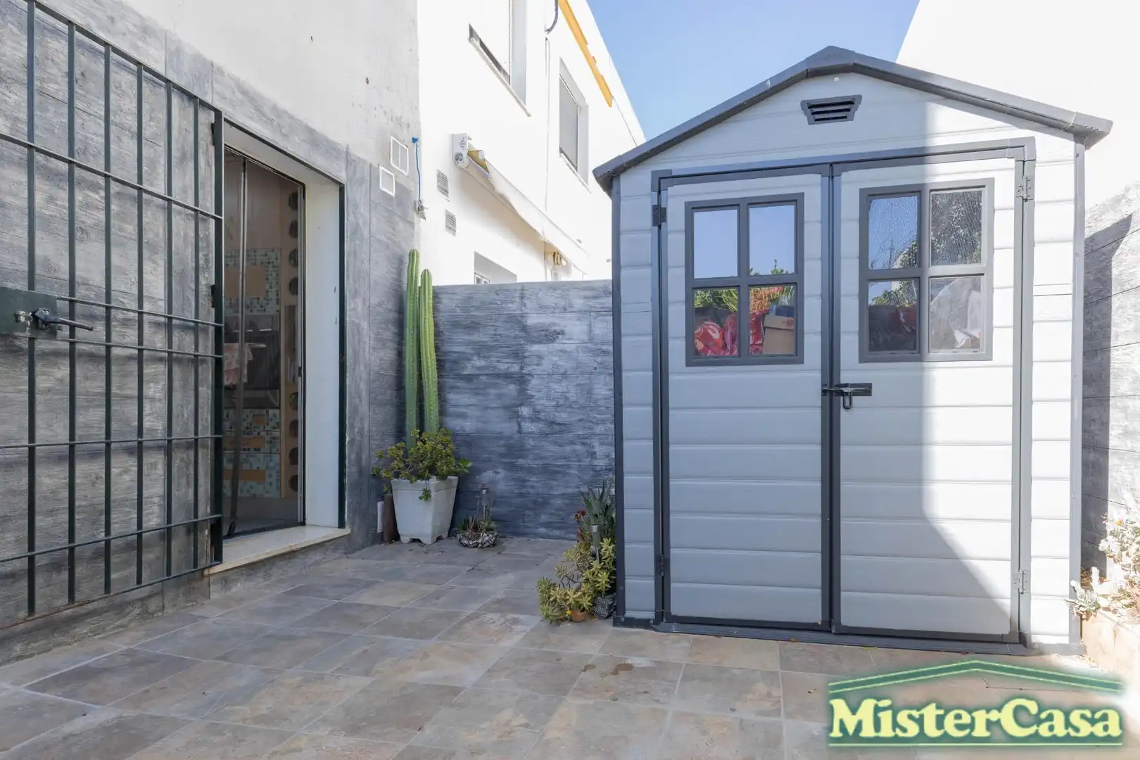 Exterior view of Detached homes for sale in Jerez de la Frontera  with Air Conditioner, Private garden and Terrace