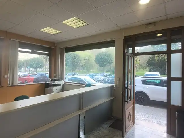 Office for sale in Langreo  with Air Conditioner, Heating and Furnished
