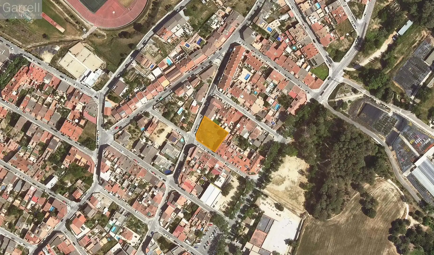 Terrenos y solares en venta en CL JAEN 
 RUBI (BARCELONA)