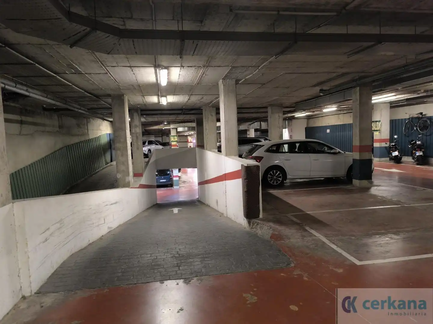 Einzelparkplatz zum Verkauf in BaÑos 61, imagen 7