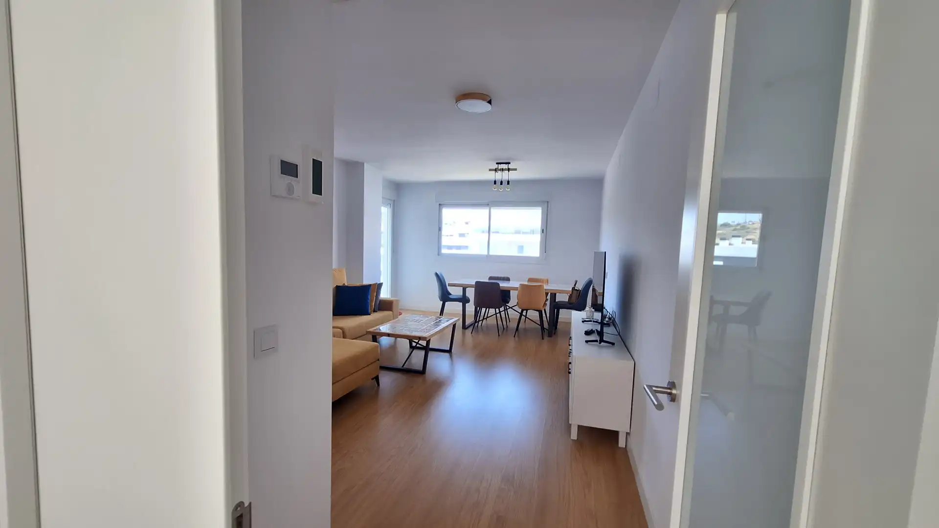 Living room of Flat for sale in Estepona  with Air Conditioner, Storage room and Swimming Pool