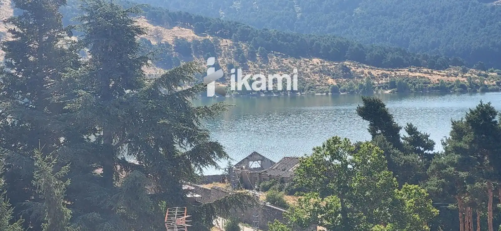 Buildings for sale in Peguerinos