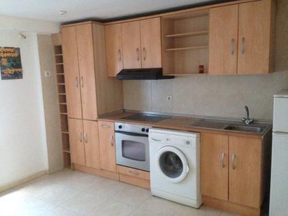 Kitchen of Apartment to rent in  Zaragoza Capital  with Heating, Oven and Washing machine