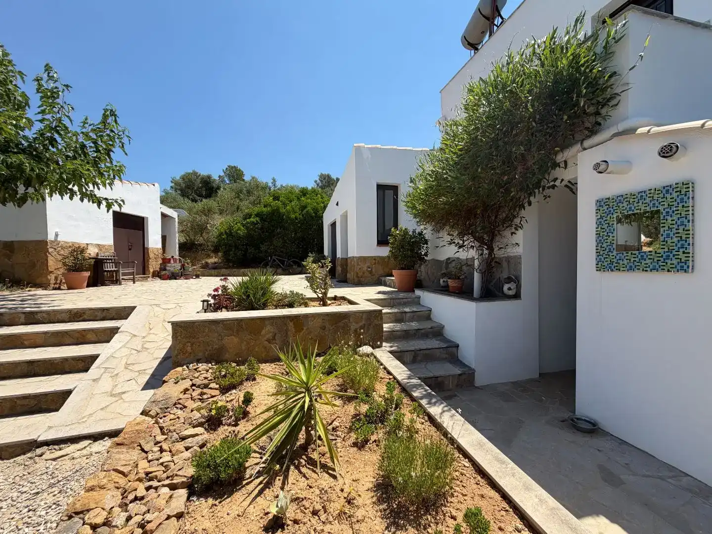 Vista exterior de Finca rústica en venda en Traiguera amb Jardí privat, Piscina i Moblat