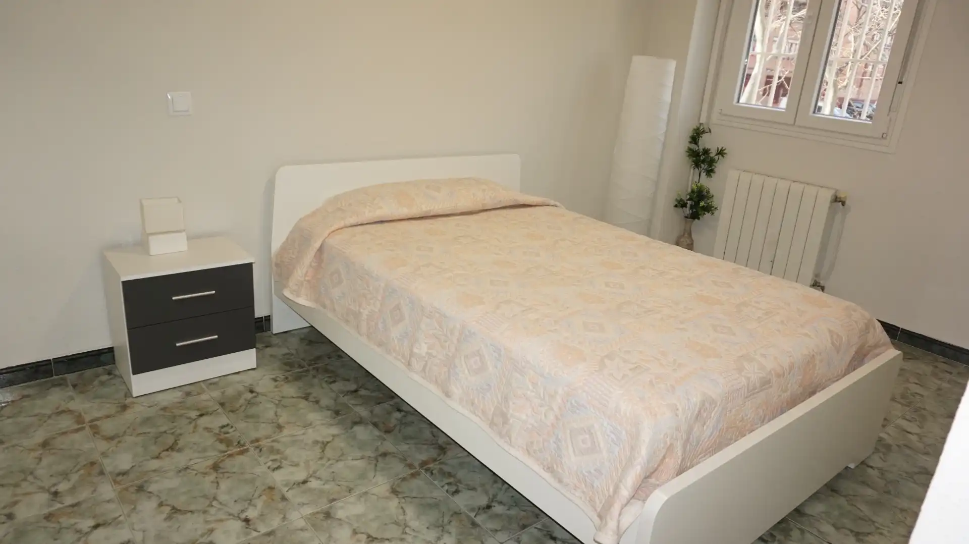Habitación de Piso en venta en Madrid con Aire acondicionado, Calefacción y Amueblado