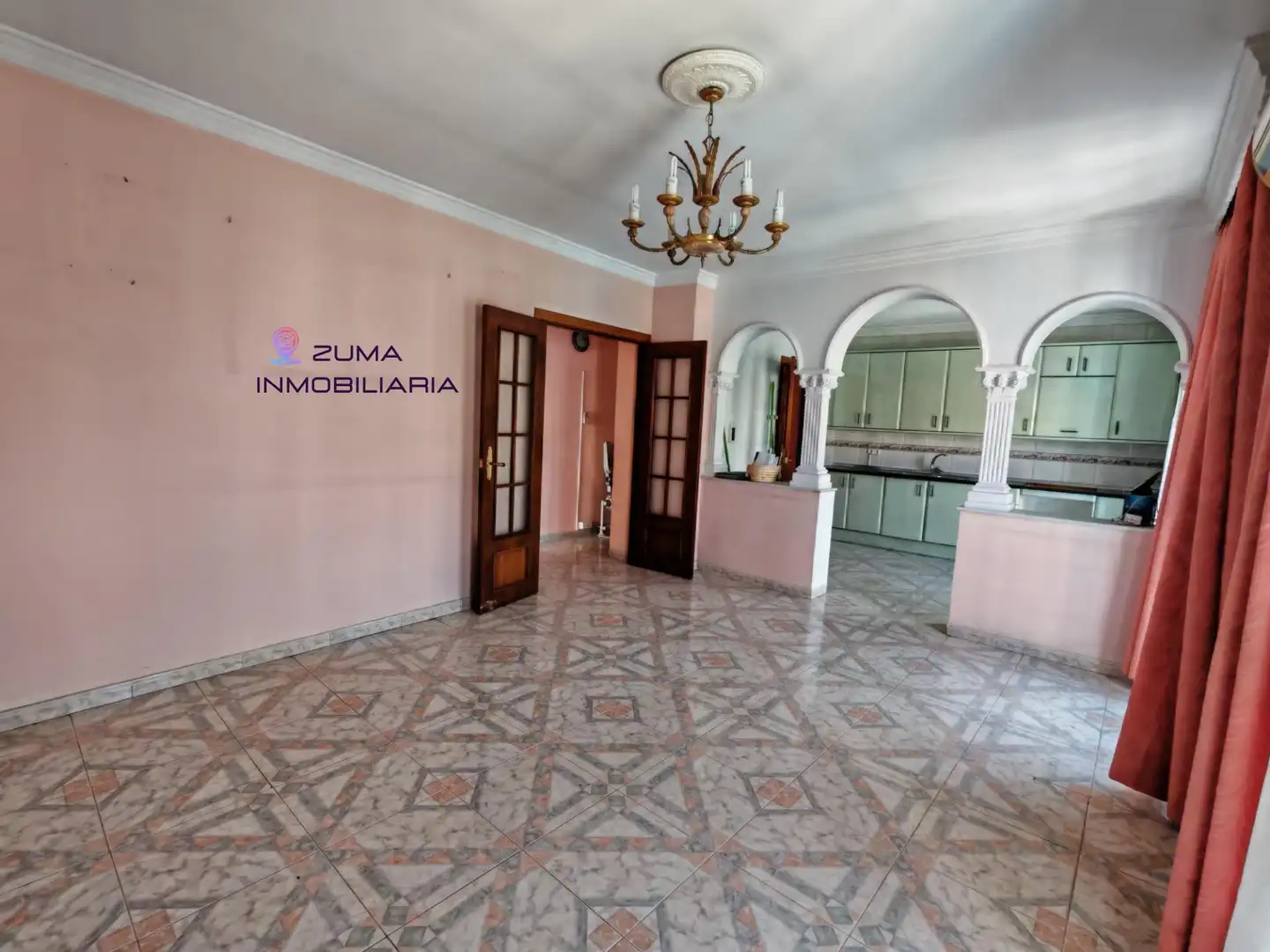 Sala d'estar de Casa o xalet en venda en Málaga amb Aire condicionat, Calefacció i Terrassa