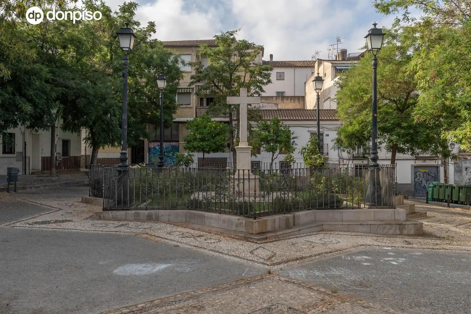 Vista exterior de Piso en venta en Granada con Aire acondicionado y Calefacción