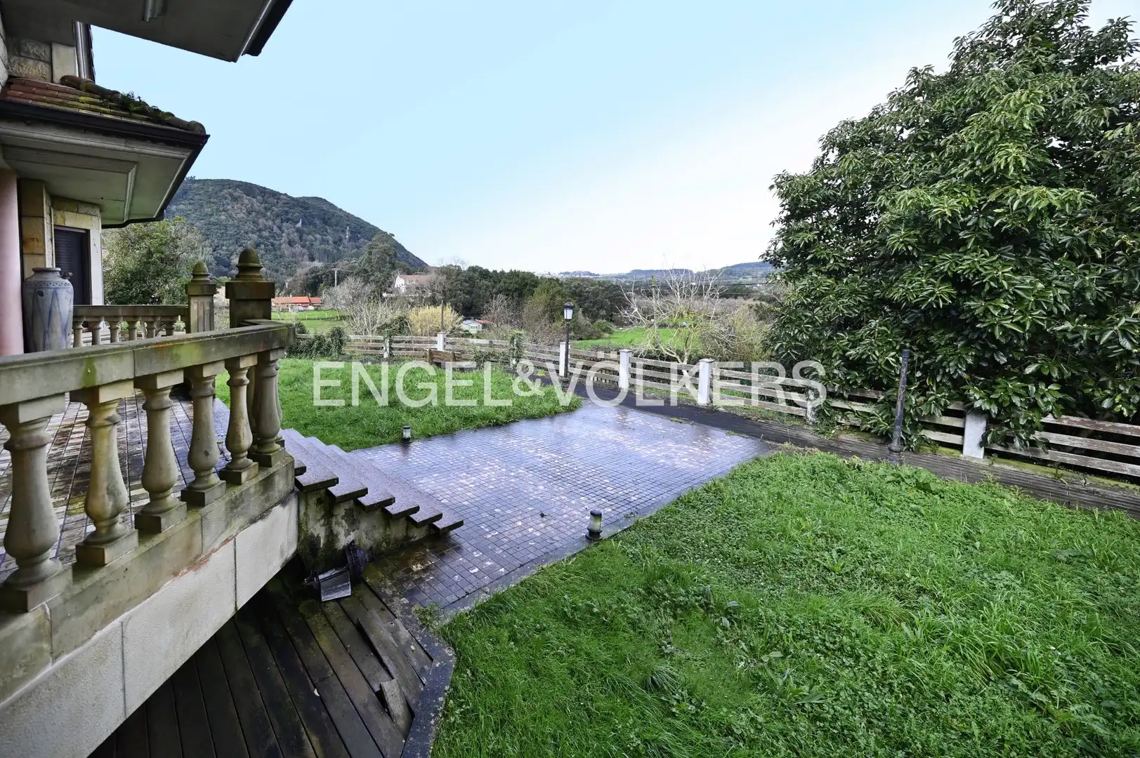 Vista exterior de Casa o chalet en venta en Arnuero con Calefacción, Jardín privado y Terraza