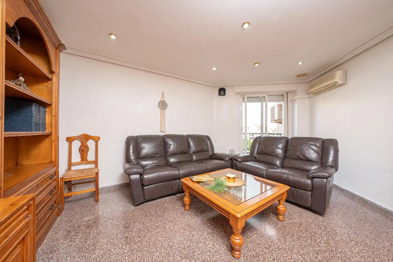 Sala de estar de Piso en venta en Elche / Elx con Aire acondicionado, Terraza y Balcón
