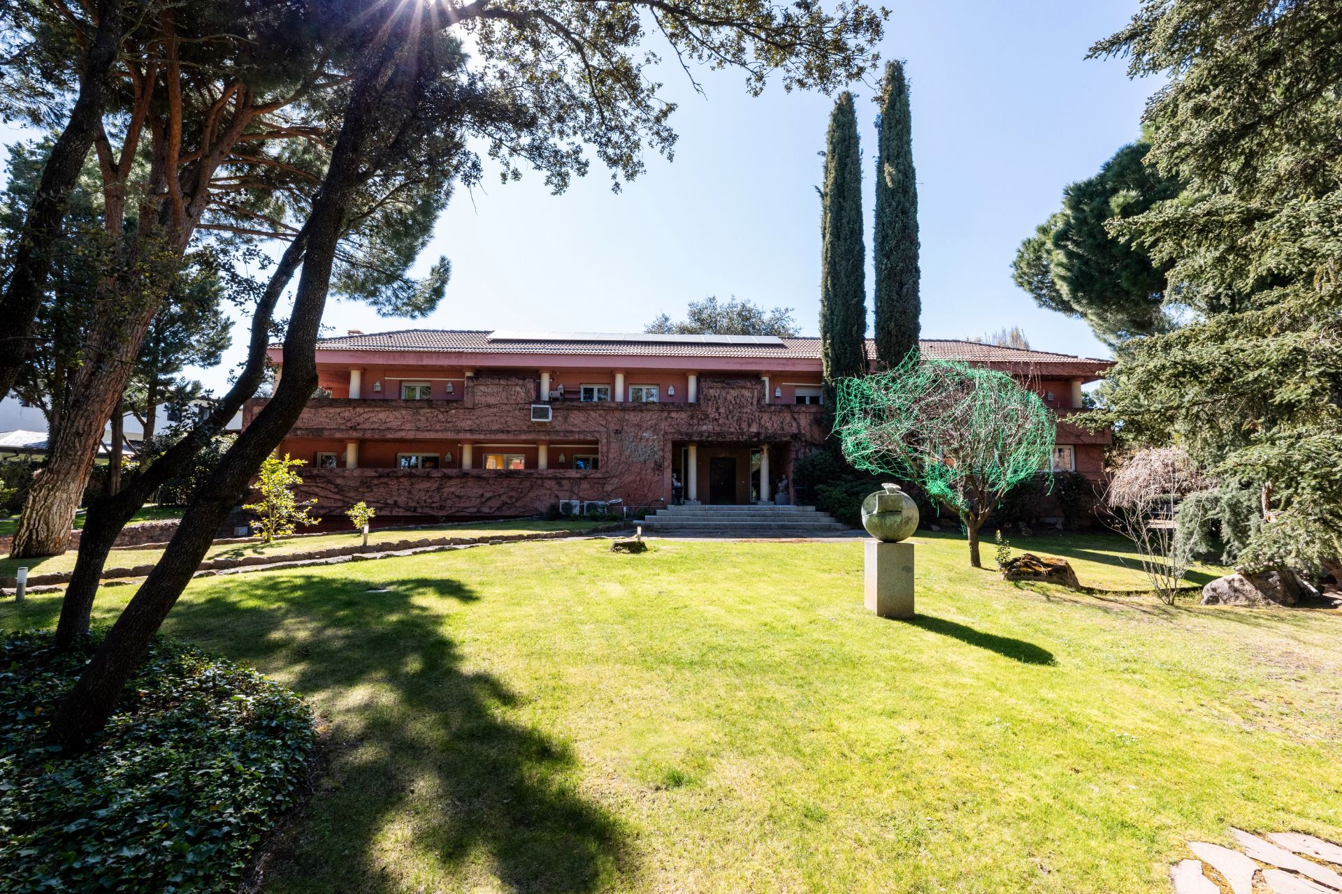 Exterior view of House or chalet for sale in Boadilla del Monte  with Private garden, Terrace and Storage room