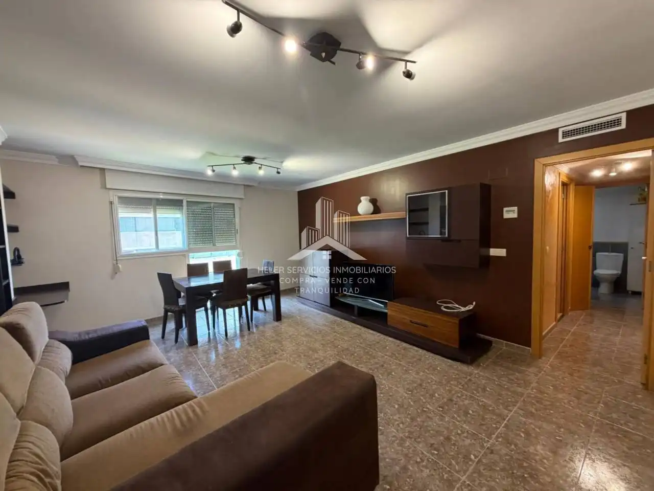 Flat with lift to rent in Calle Vicente Sos Baynat