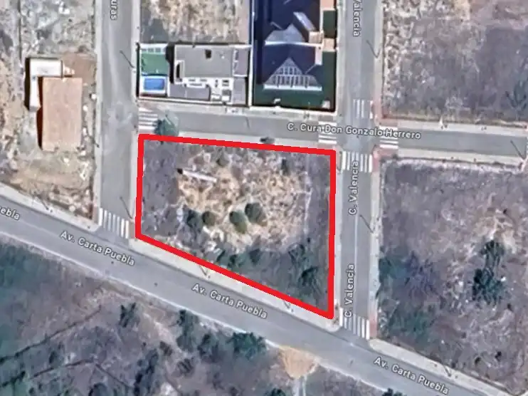 Terreny residencial en venda a Avenida Carta Puebla 13