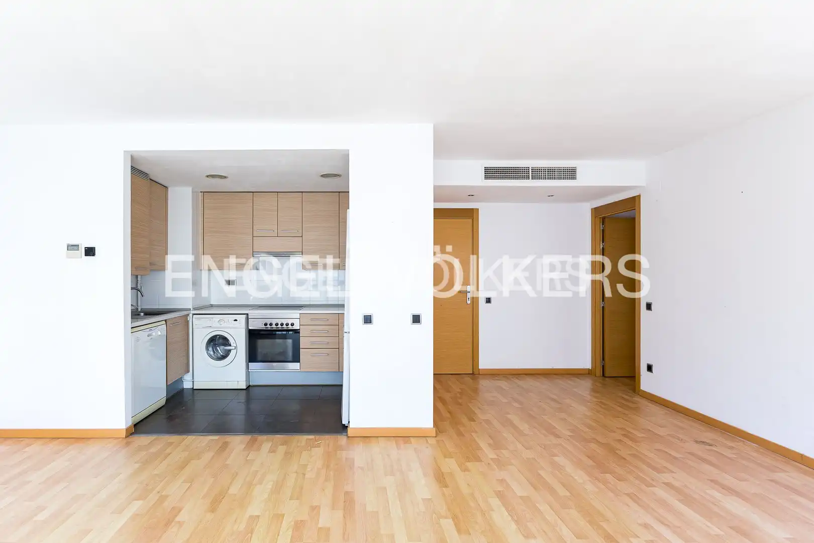 Cocina de Piso en venta en Barcelona con Aire acondicionado, Calefacción y Parquet