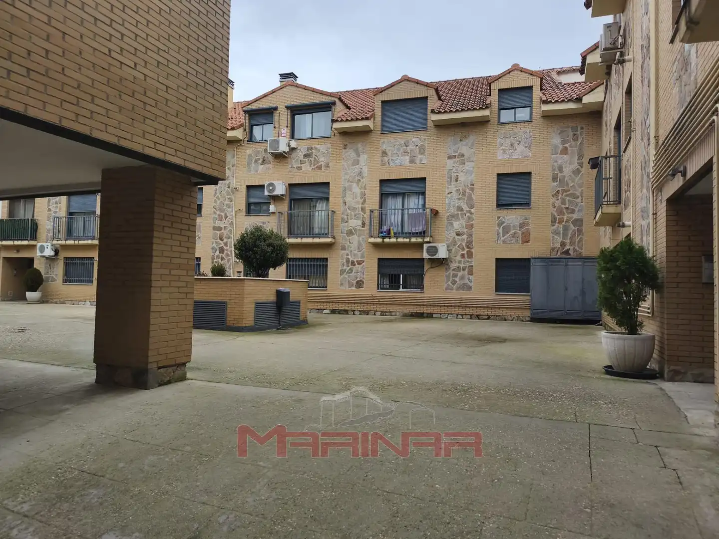 Vista exterior de Piso en venta en Yeles con Calefacción, Jardín privado y Terraza