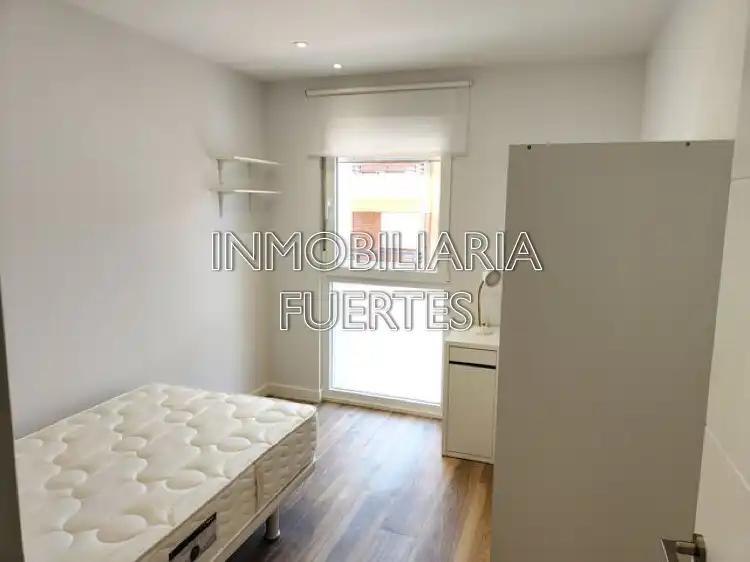 Flat for rent in Calle Demetrio de los Ríos, Las Ventas