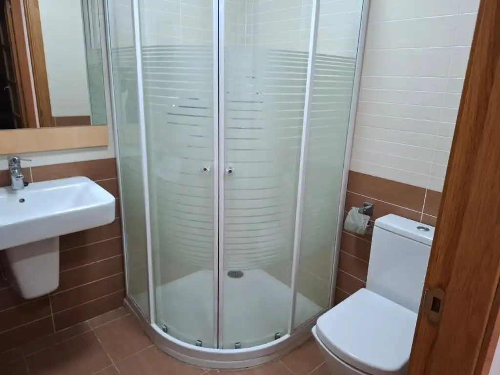 Baño de Piso en venta en Burela con Calefacción, Trastero y Amueblado