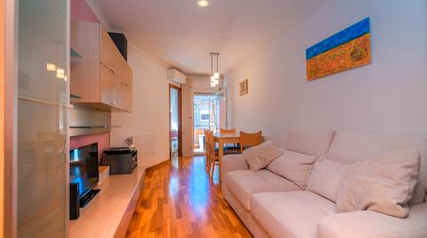 Foto 2 de Pis en venda a Carrer de la Miranda, La Gavarra, Barcelona