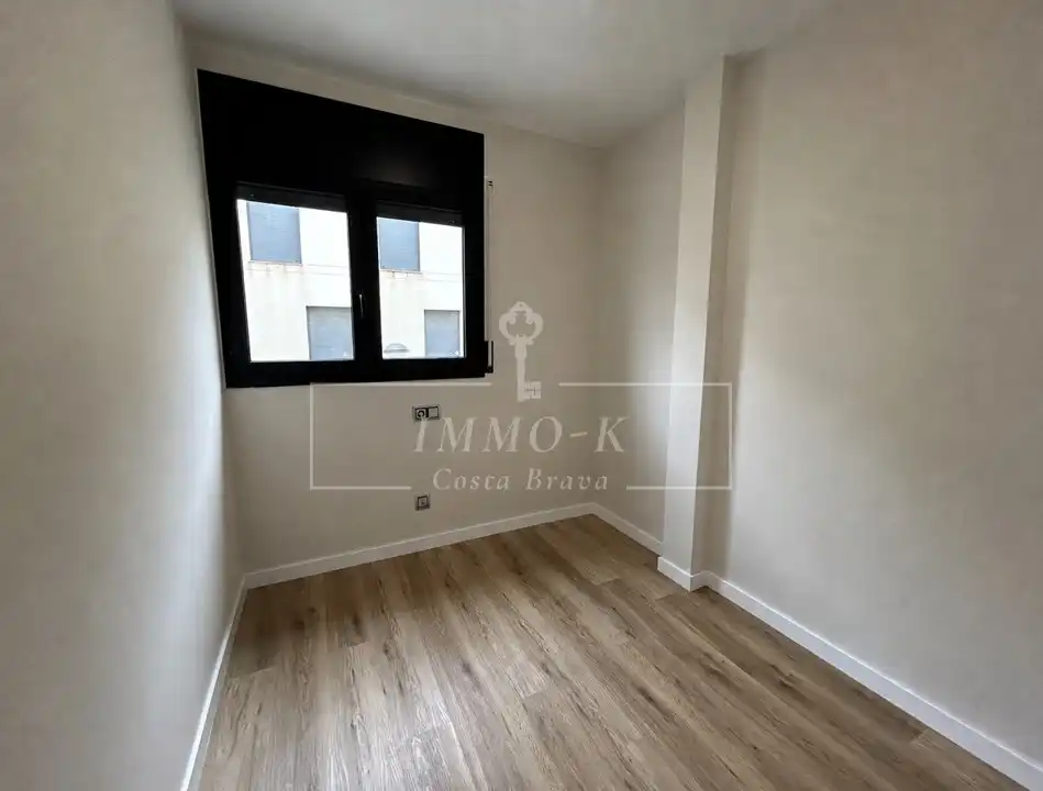 Flat for sale in Carrer Castellar, El Port