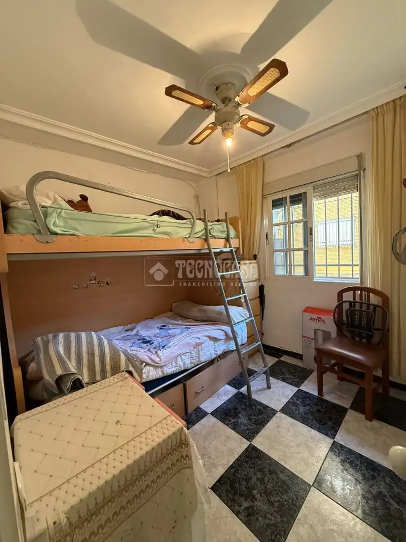 Habitación de Piso en venta en Camas con Aire acondicionado