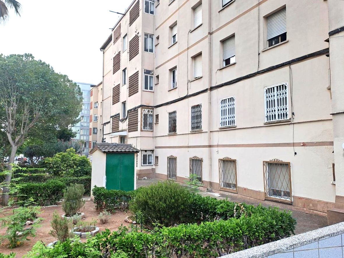 Vista exterior de Pis en venda en Viladecans