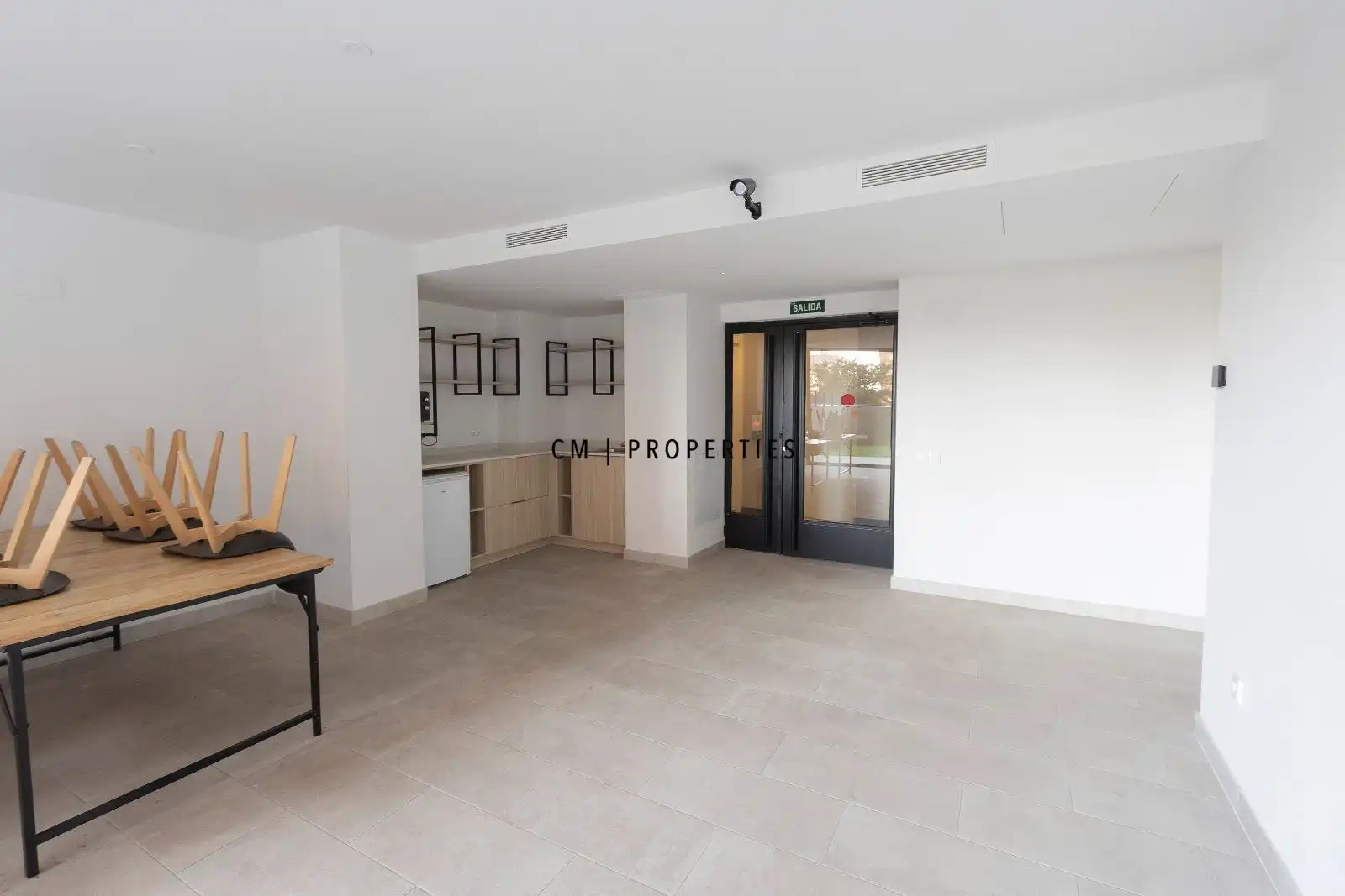 Wohnung zur Miete in Valencia mit Klimaanlage, Heizung und Terrasse