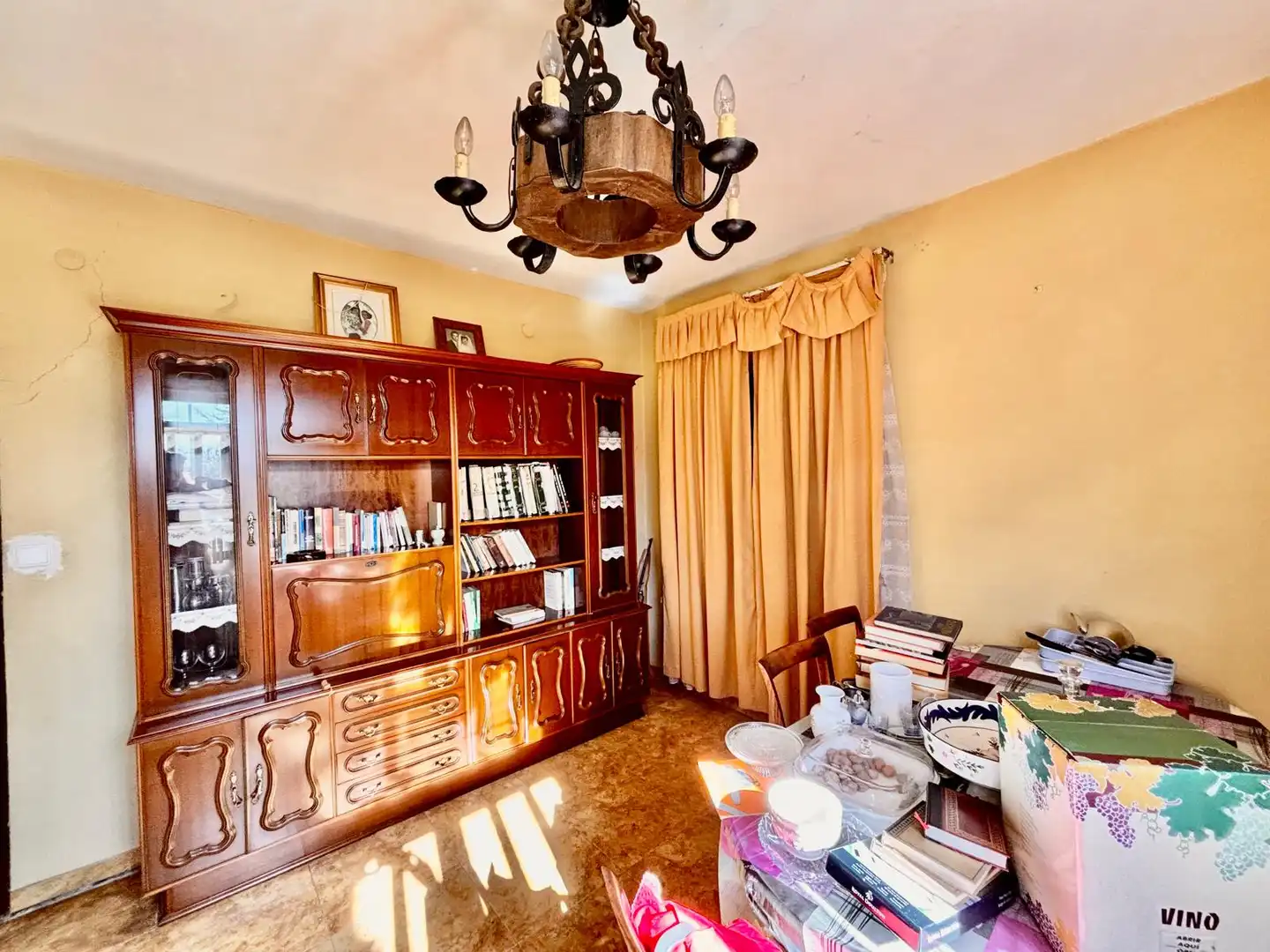 Sala de estar de Casa o chalet en venta en San Cristóbal de la Polantera con Amueblado