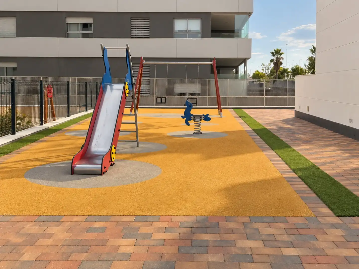Vista exterior de Piso en venta en Elche / Elx con Aire acondicionado, Calefacción y Terraza