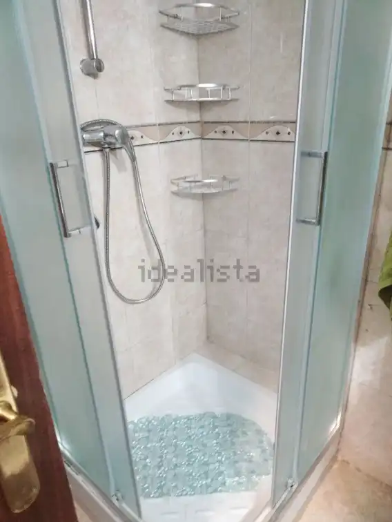 Baño de Piso en venta en Valencia con Aire acondicionado, Amueblado y Balcón
