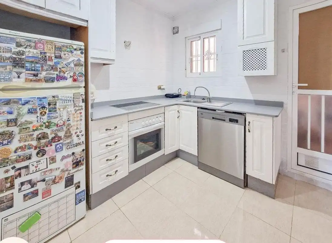 Cuina de Apartament en venda en Orihuela amb Aire condicionat, Jardí privat i Piscina