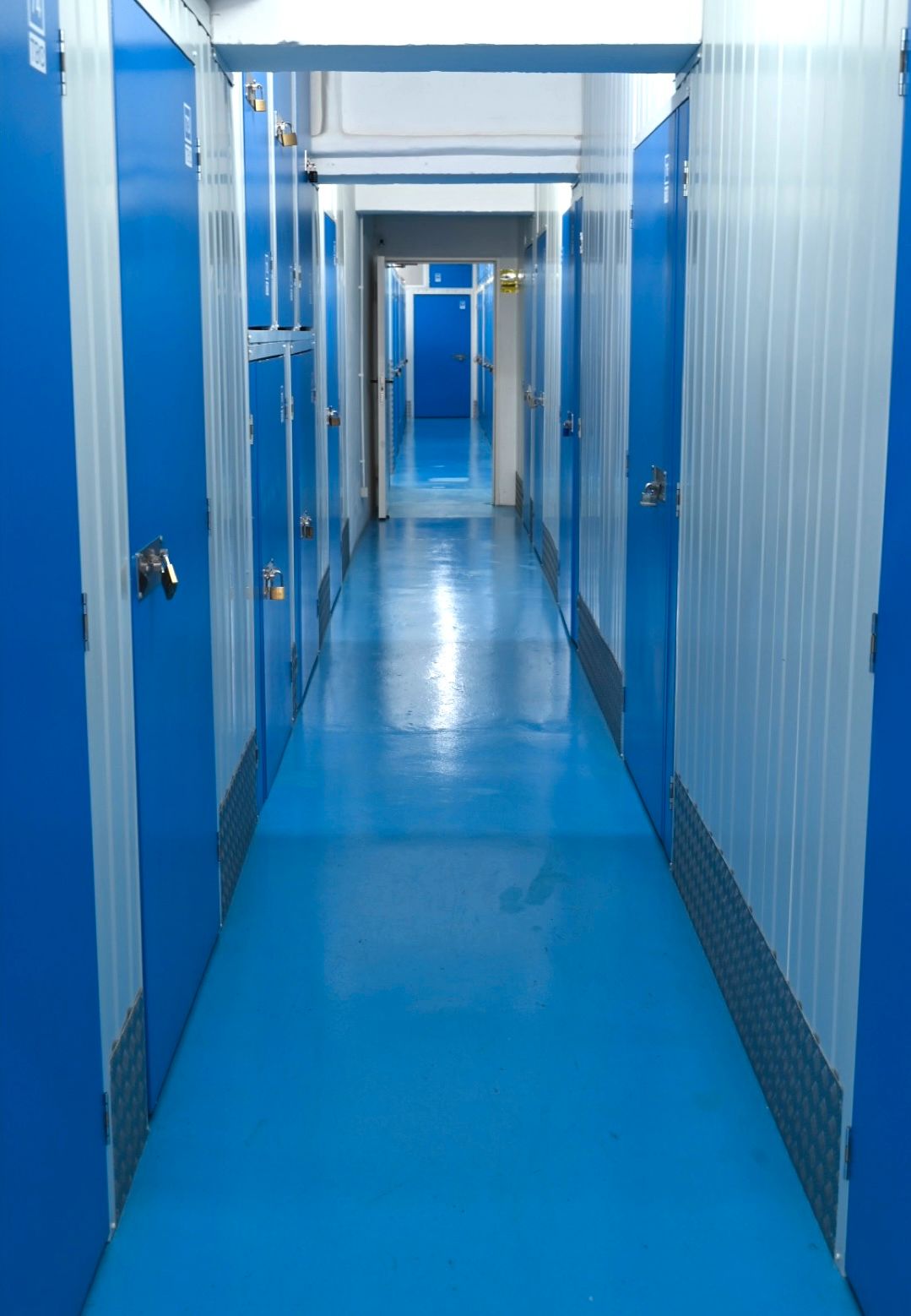 Box room to rent in  Barcelona Capital