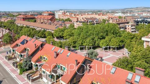 Foto 2 de Casa adosada en venda a Calle Tierra de Arévalo, 27, Parque Alameda - Paula López, Valladolid
